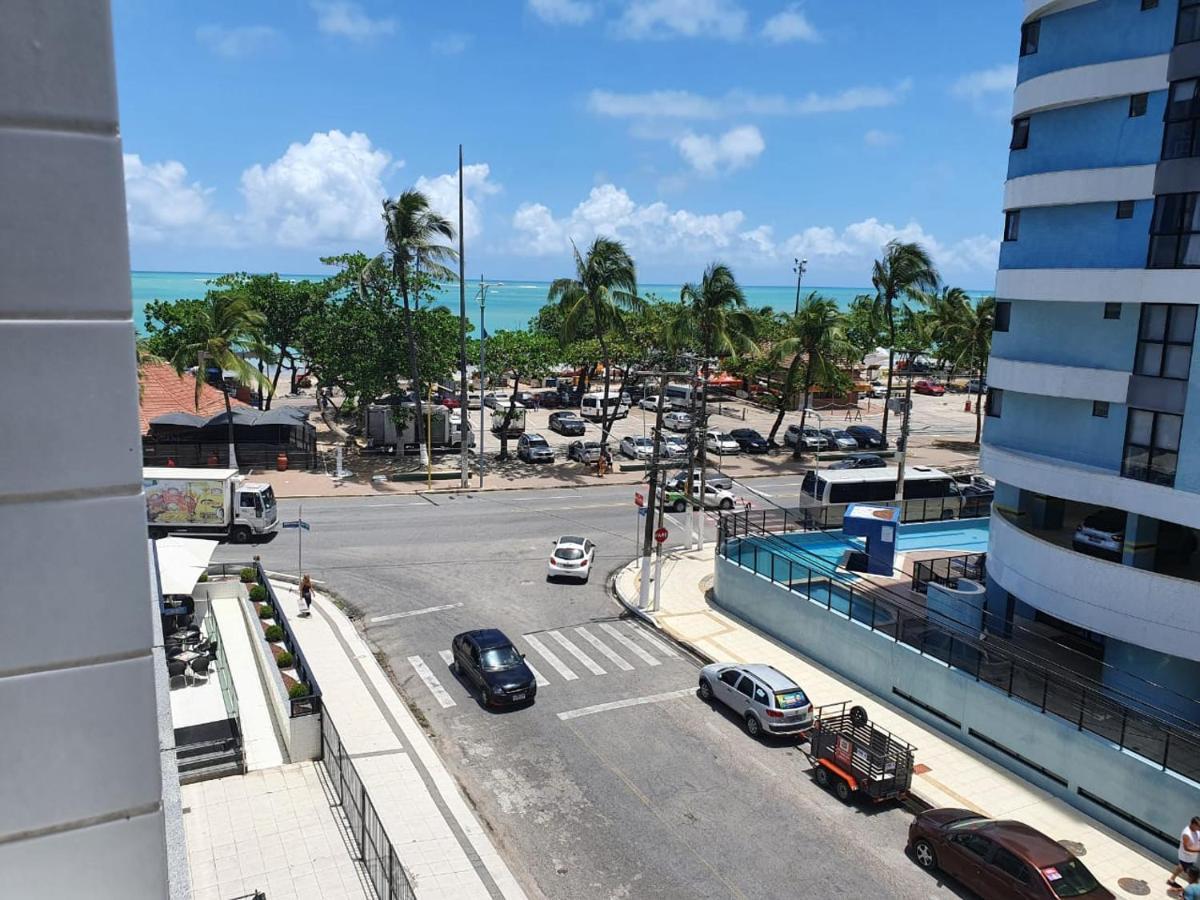 Na Beira Mar Pajuçara: Beachfront Apartment with Lateral Sea View Maceio  Exterior photo