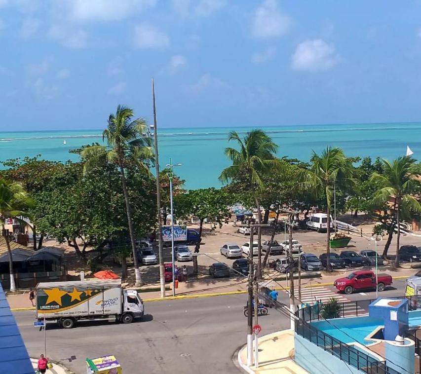 Na Beira Mar Pajuçara: Beachfront Apartment with Lateral Sea View Maceio  Exterior photo