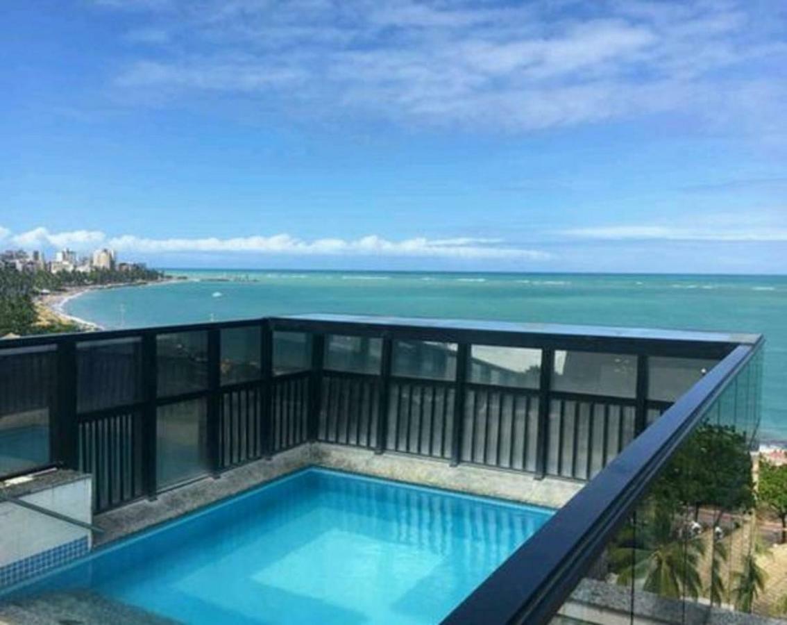 Na Beira Mar Pajuçara: Beachfront Apartment with Lateral Sea View Maceio  Exterior photo