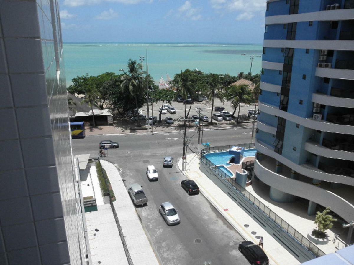 Na Beira Mar Pajuçara: Beachfront Apartment with Lateral Sea View Maceio  Exterior photo
