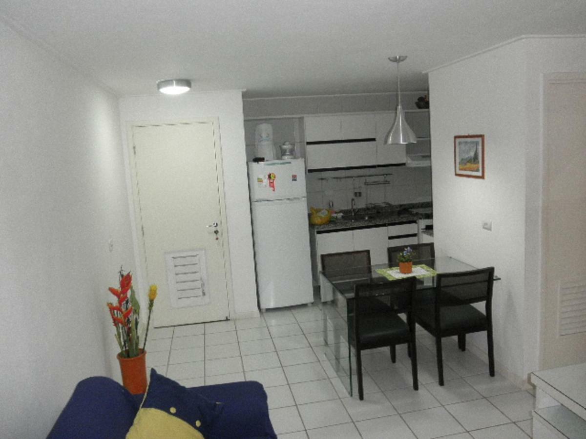 Na Beira Mar Pajuçara: Beachfront Apartment with Lateral Sea View Maceio  Exterior photo